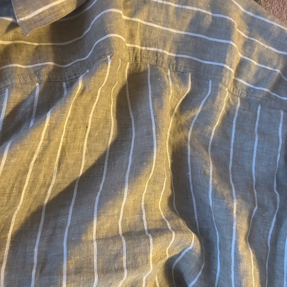 Banana Republic linen cropped shirt extra small worn once - Picture 5 of 5